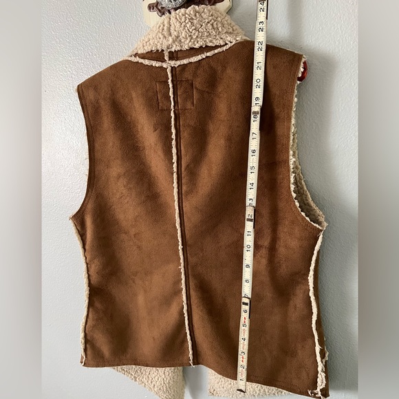 ✨SOLD✨ Anthropologie Sanctuary Faux Suede and Sherpa Fleece Vest In Tan Brown M - Picture 8 of 9